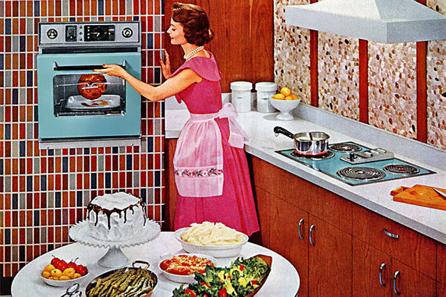 vintage-donna-in-cucina